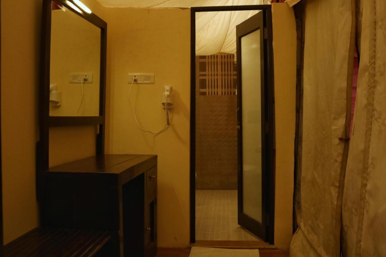 Desert Springs Resort Jaisalmer Exteriör bild